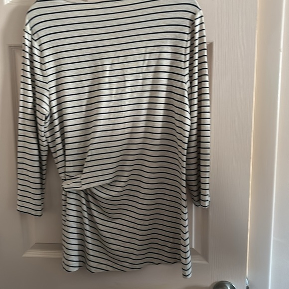 Chico's Black and grey 3/4 Sleeve knit top size 1 - Picture 2 of 3